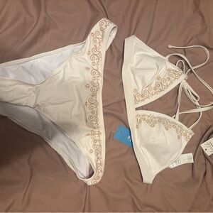 Cupshe White Embroidered Bikini Set with Gold Detail – NWT